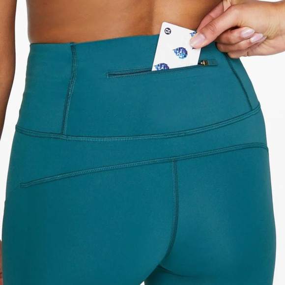 Lululemon Women Capri Leggings Green 4 Athletic Athleisure Activewear Yoga Gym - Picture 5 of 9